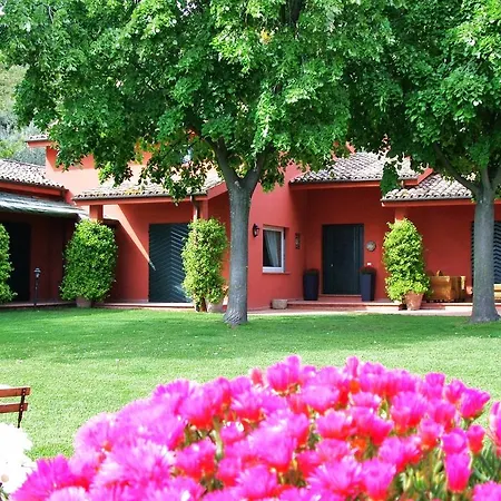 Cozy In With Swimming Pool Tatil Evi Colonnella