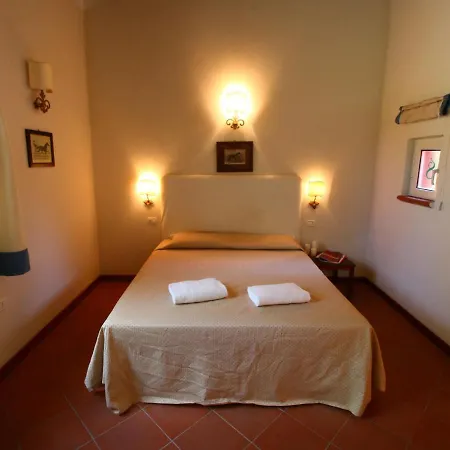 Cozy In With Swimming Pool Tatil Evi Colonnella